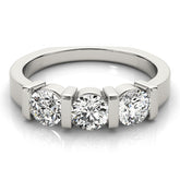 Engagement Rings 3 Stone Round - TN82337