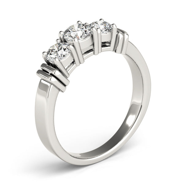Engagement Rings 3 Stone Round - TN82577