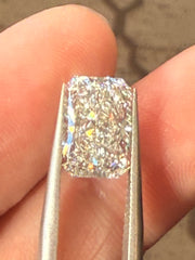 3.07 Carats E Color VVS2 Clarity Lab Grown Radiant Cut Diamond IGI Certified